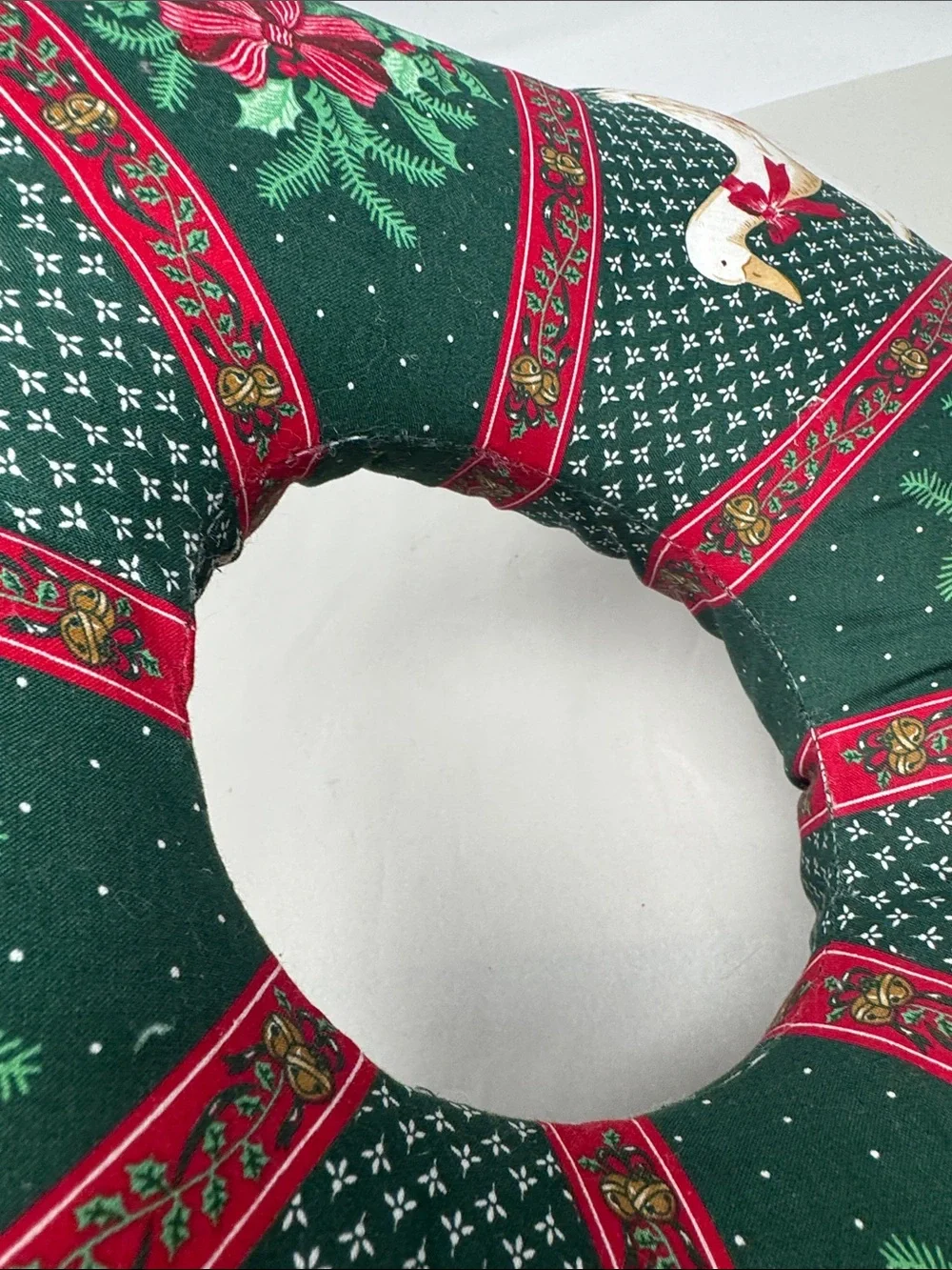 HANDMADE GOOSE CHRISTMAS WREATH FABRIC HOLIDAY NEEDS REPAIR VINTAGE COTTAGECORE